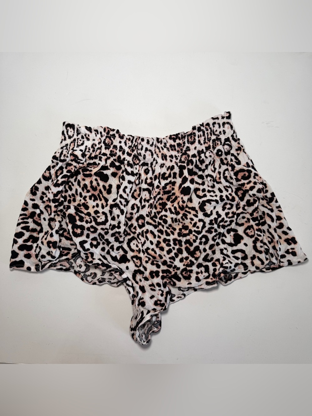Forever 21 Cheetah Print Shorts Size M